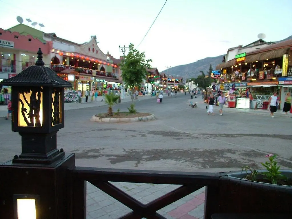 Monta Verde Hotel & Villas Oludeniz 3*,